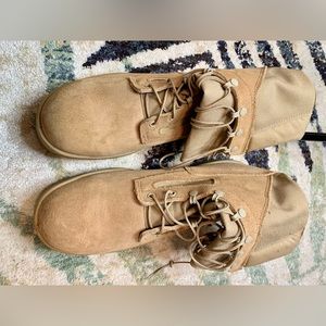 Pre-owned, great condition Men’s Belleview Boots - Style 390DES- Size 13